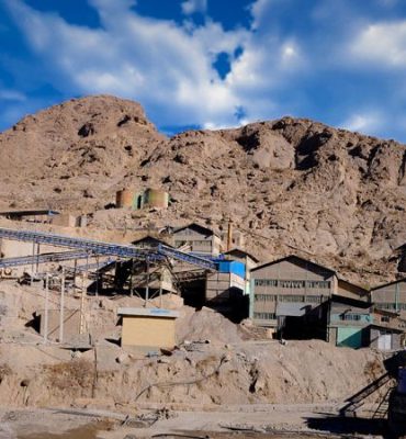 تجهیزات خردایش و دانه‌بندی: معرفی و کاربردهای محصولات سدید ماشین افلاک